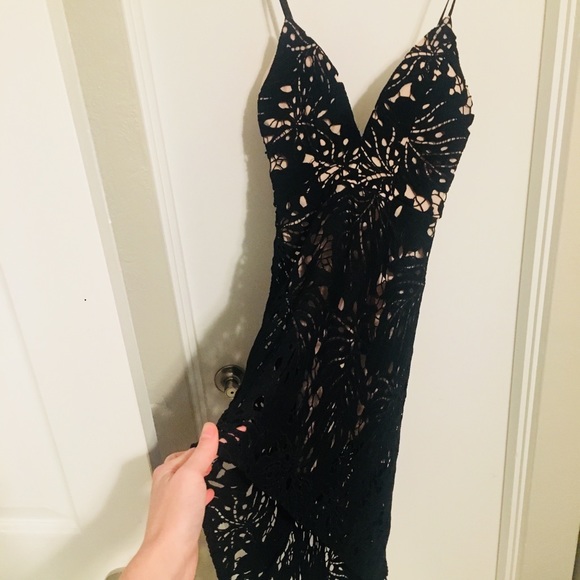 Little black lace dress - Picture 5 of 5